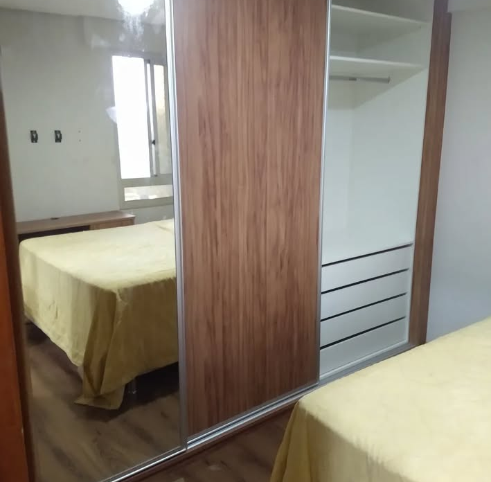 guarda-roupas-madeirado